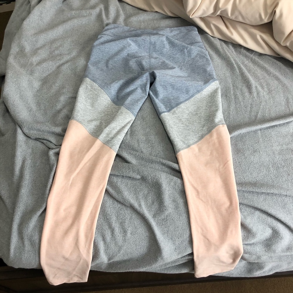 Outdoor voices leggings